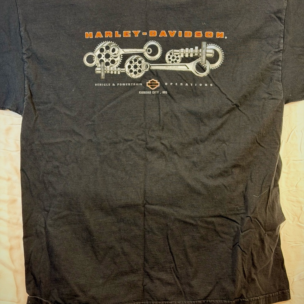 Harley-Davidson Vehicle & Powertrain Operations T-Shirt – Men’s XL – KC, MO